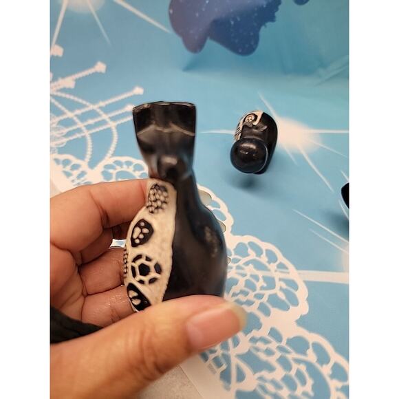 soap stone carvings - Picture 6 of 9